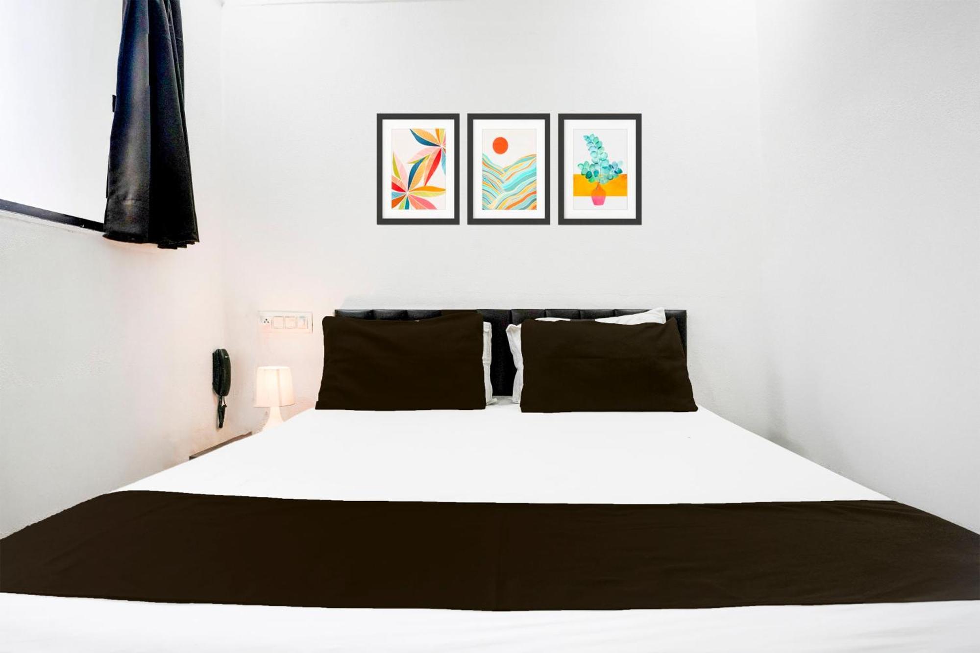 Super Hotel O Vip Road Formerly Hotel Lotus Σουράτ Εξωτερικό φωτογραφία