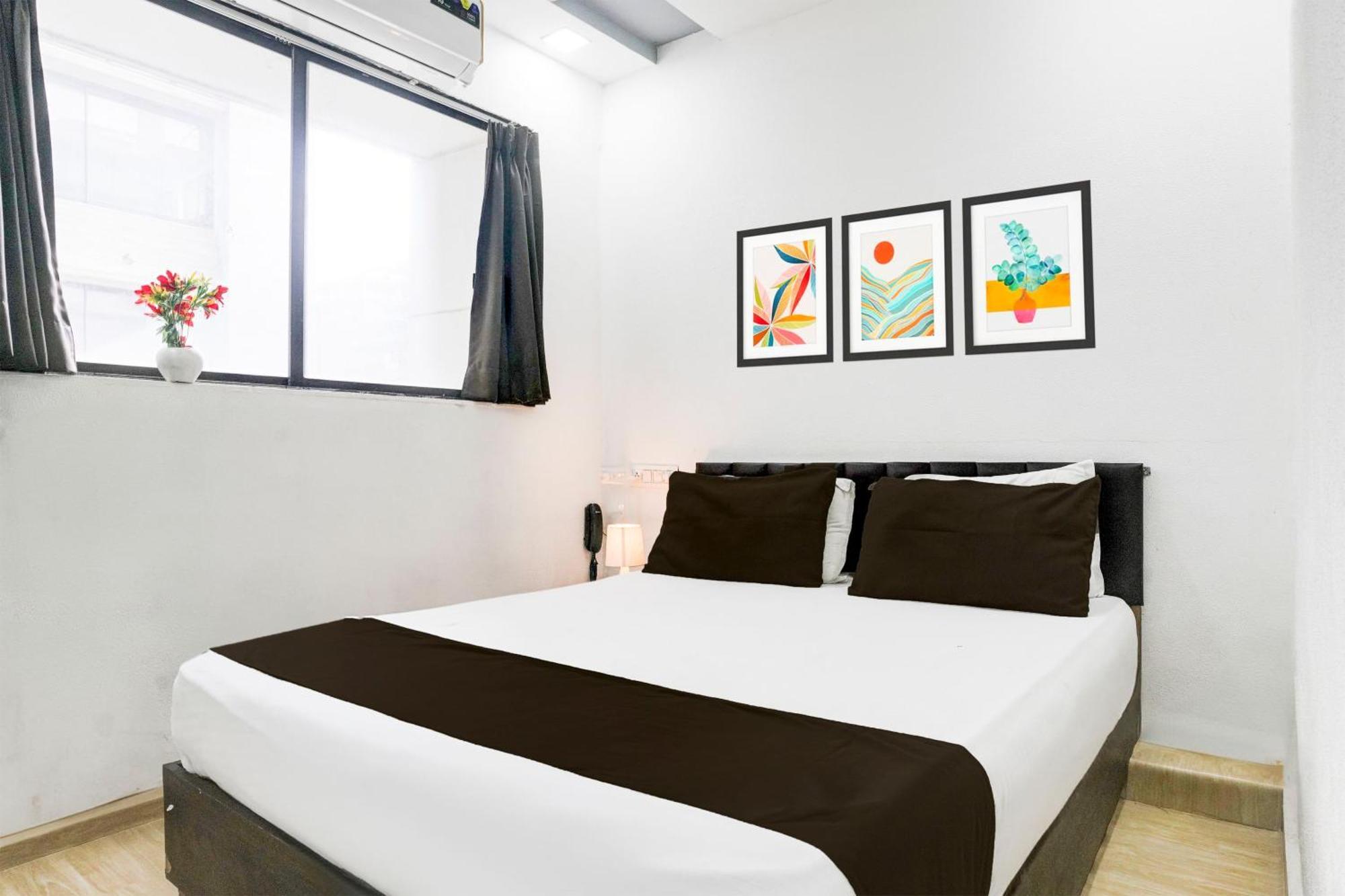 Super Hotel O Vip Road Formerly Hotel Lotus Σουράτ Εξωτερικό φωτογραφία